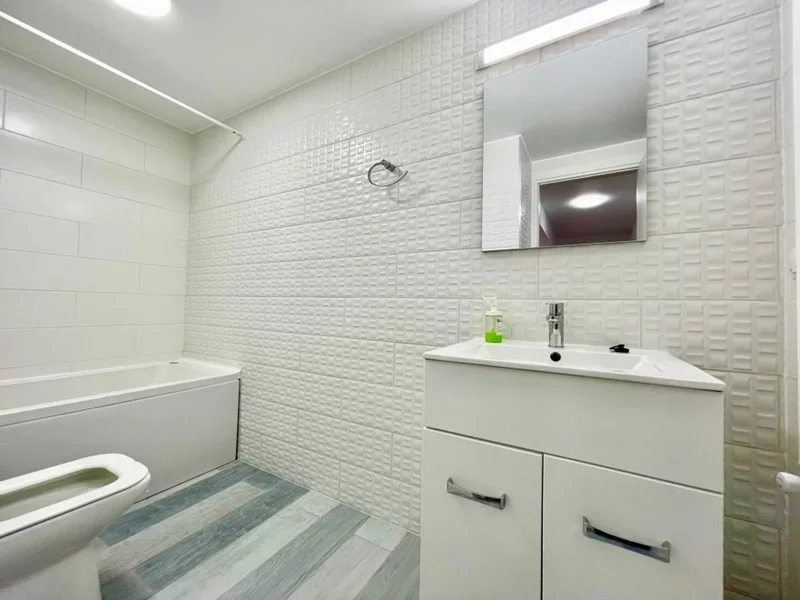 13 Septembrie, Casa Poporului, Marriott, bloc nou, centrala proprie.